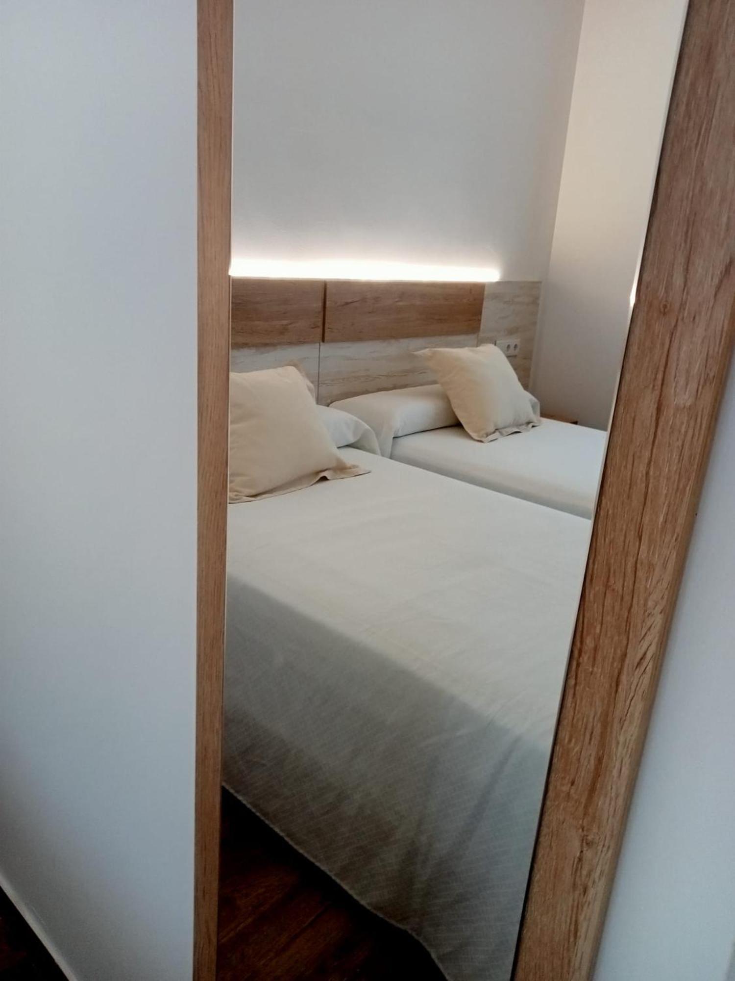 Apartamentos El Arenal Acebo Rom bilde